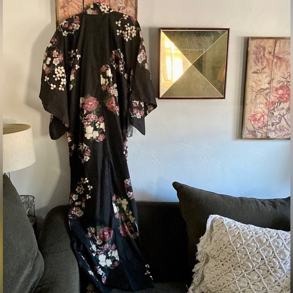 NWT VINTAGE JAPANESE KIMONO ROBE OVERSIZED KIMONO SLEEVE MAXI DRESS ROBE OSFM - Picture 8 of 16